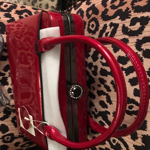 Vintage look red satchel - Picture 2 of 3